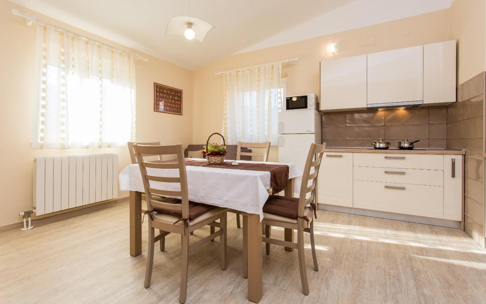 Apartments Polonijo Башка Номер фото